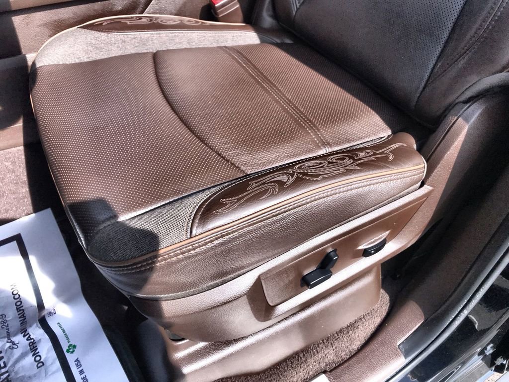 Used 2025 RAM 3500 Longhorn image 12