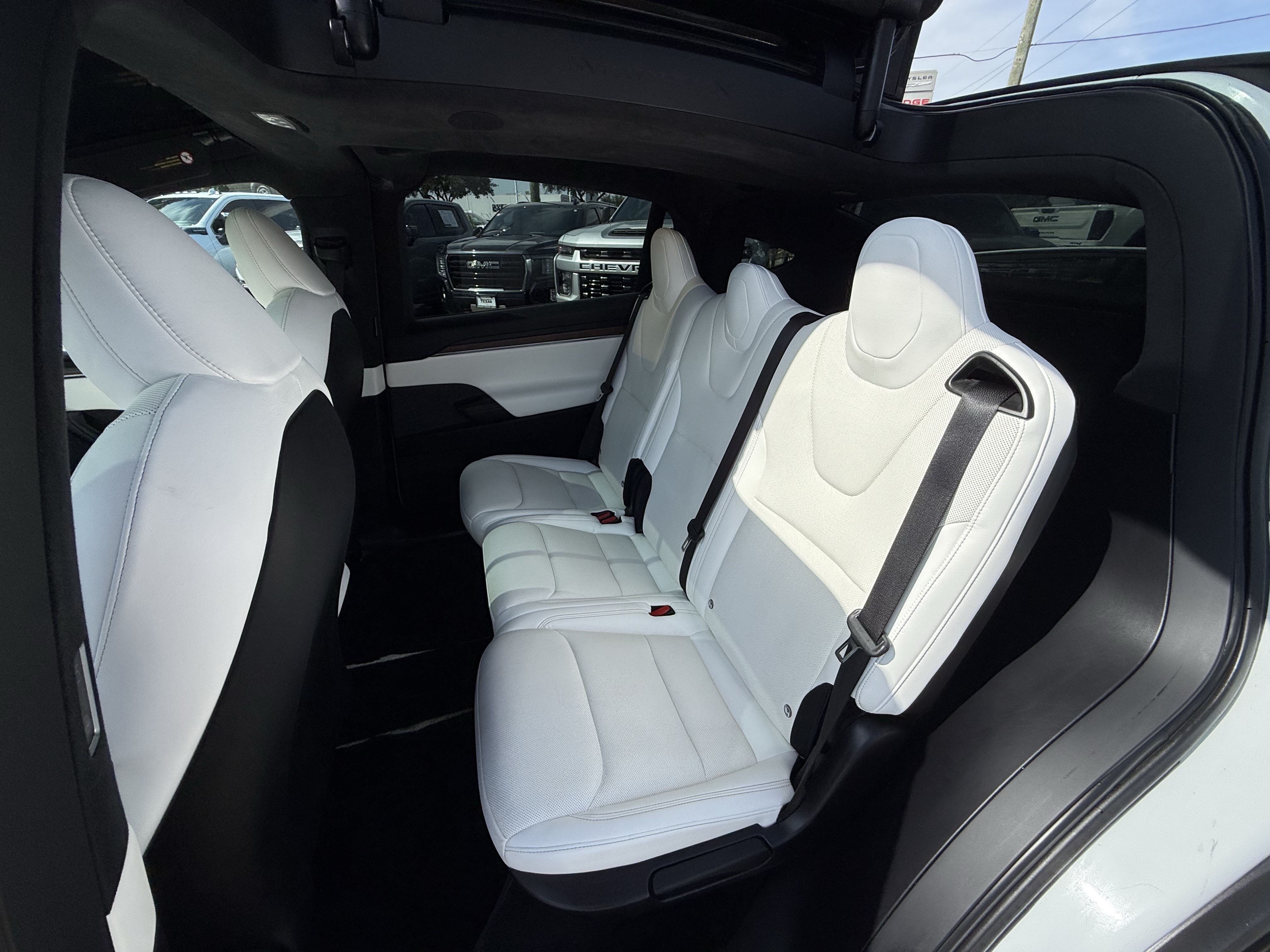 Used 2022 Tesla Model X AWD/4WD image 27