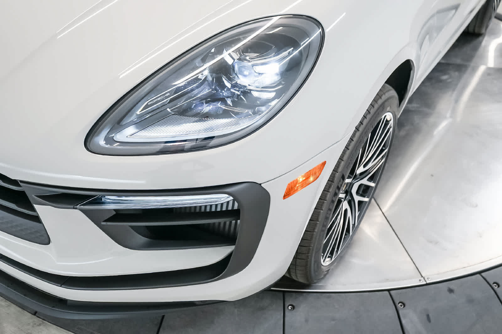 New 2026 Porsche Macan S AWD/4WD image 16