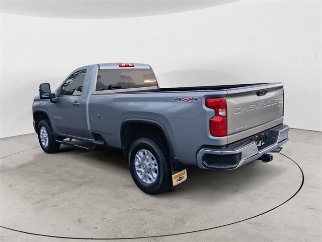 Used 2025 Chevrolet Silverado 3500 LT image 3