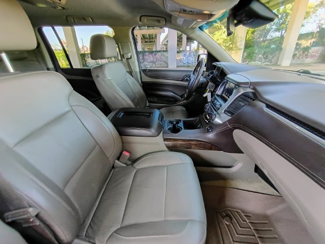 Used 2015 Chevrolet Suburban LT RWD image 46