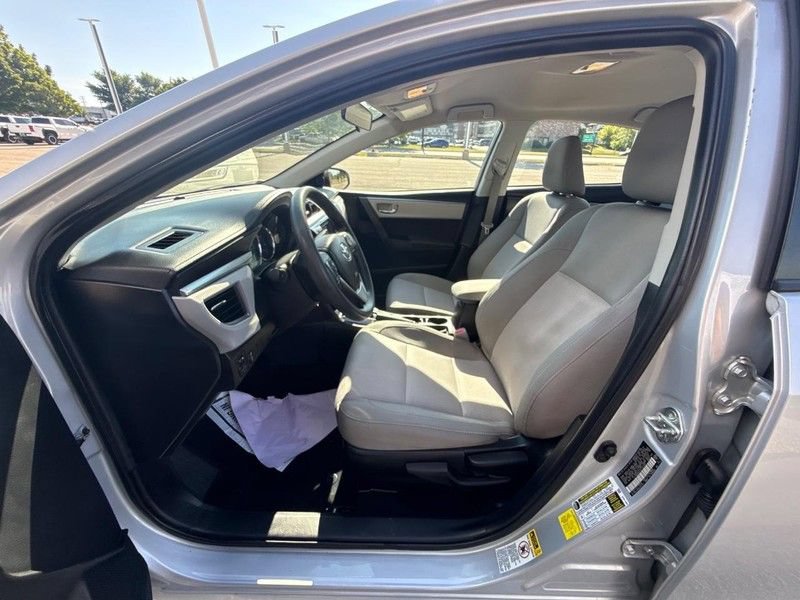 Used 2014 Toyota Corolla LE FWD image 25
