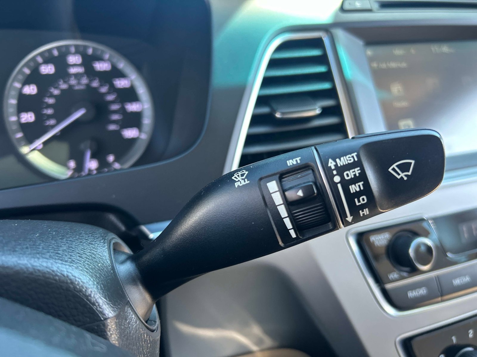 Used 2016 Hyundai Sonata SE FWD image 25