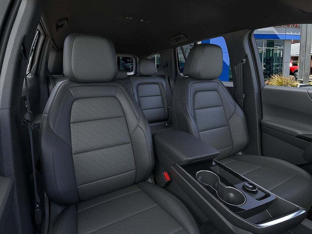New 2026 Chevrolet Equinox LT w/ Convenience Package II FWD image 46