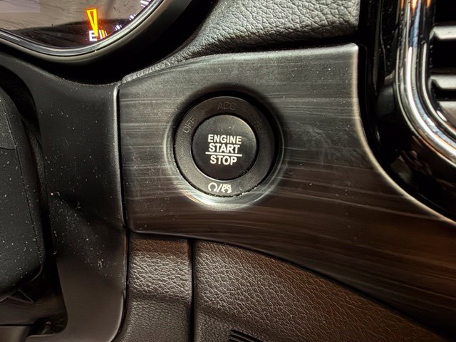 Used 2019 Jeep Grand Cherokee Altitude AWD/4WD image 37