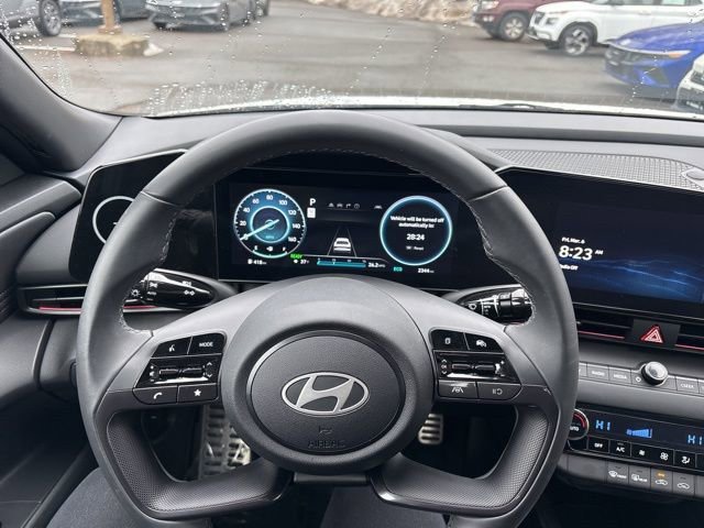 Certified 2025 Hyundai Elantra SEL image 16