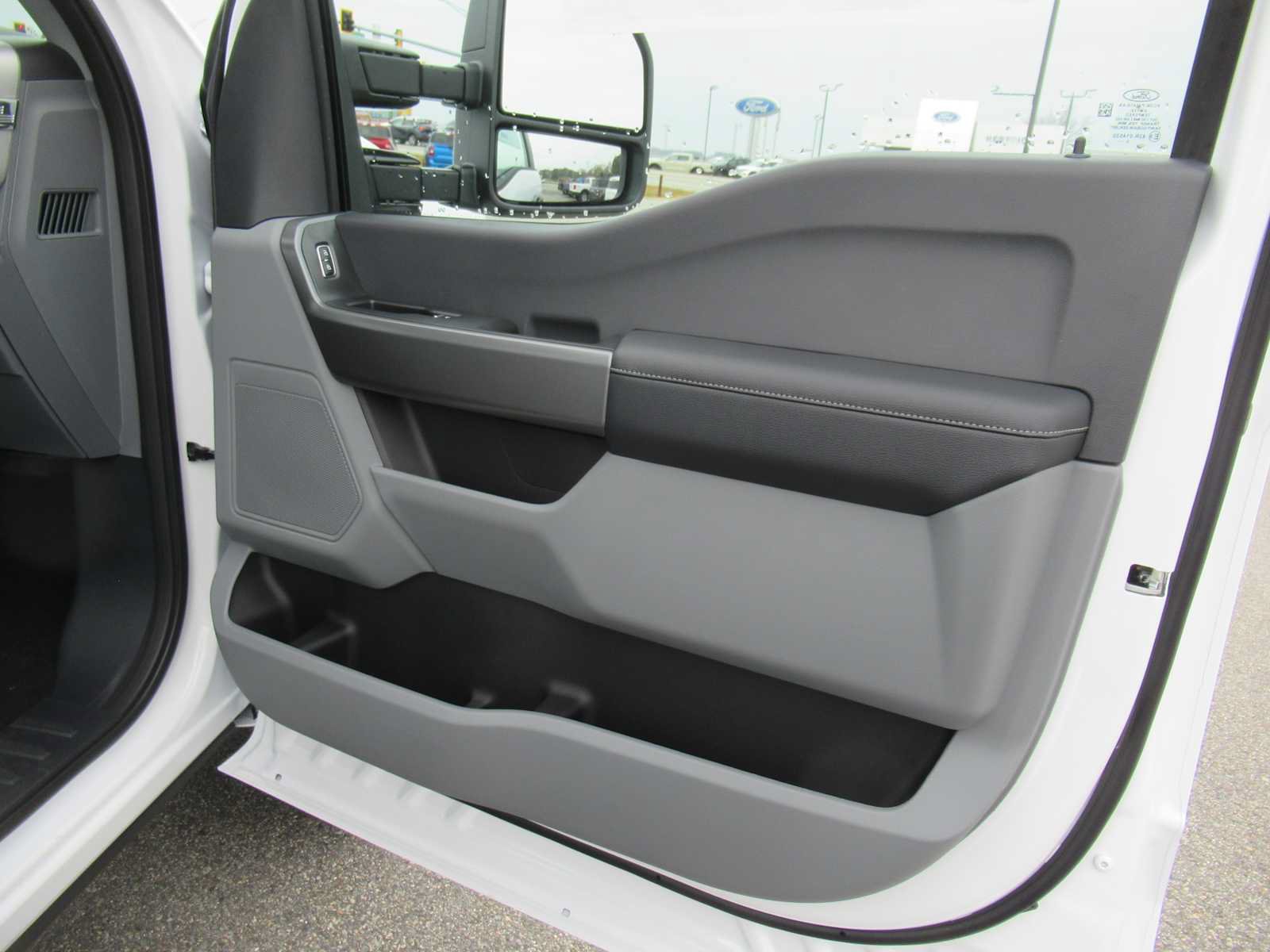New 2026 Ford F350 XL w/ STX Appearance Package AWD/4WD image 14
