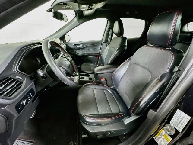 Used 2023 Ford Escape ST-Line w/ Tech Pack #1 AWD/4WD image 26