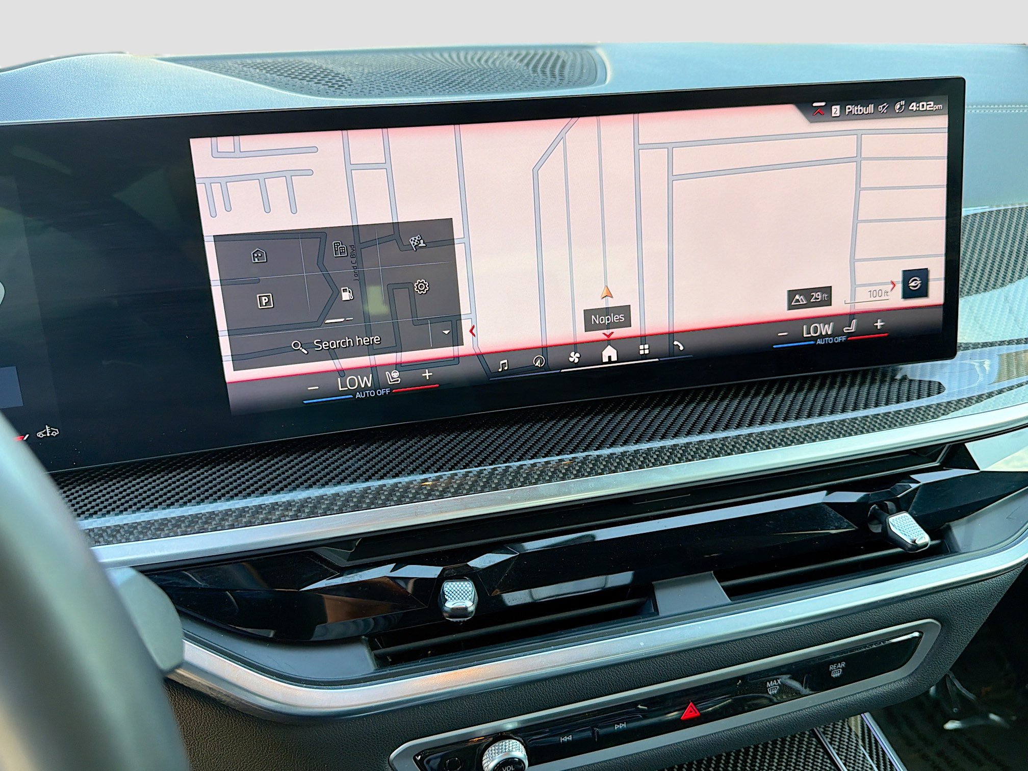 Used 2024 BMW X5 M60i w/ Climate Comfort Package image 33