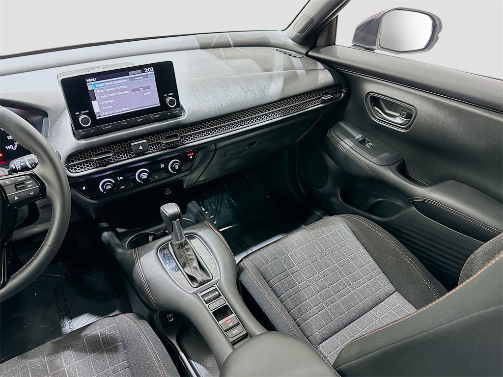 Used 2024 Honda HR-V Sport image 23