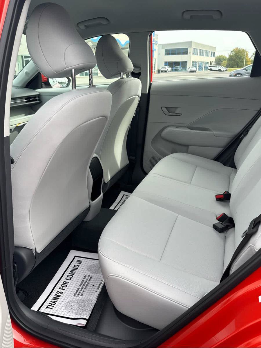 New 2027 Hyundai Kona SE AWD/4WD image 34