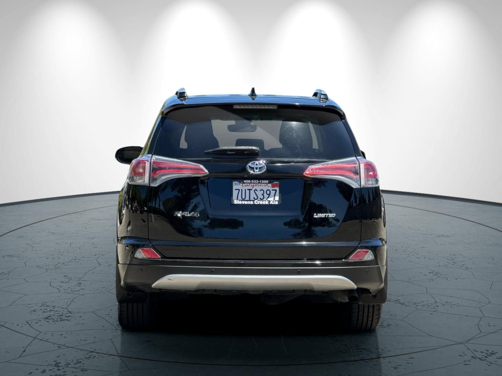 Used 2016 Toyota RAV4 Limited w/ Advanced Technology Package FWD image 5