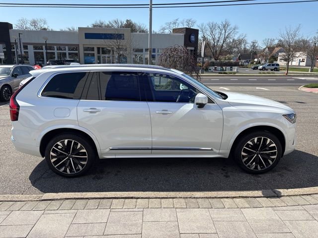 Used 2025 Volvo XC90 B5 Plus image 6