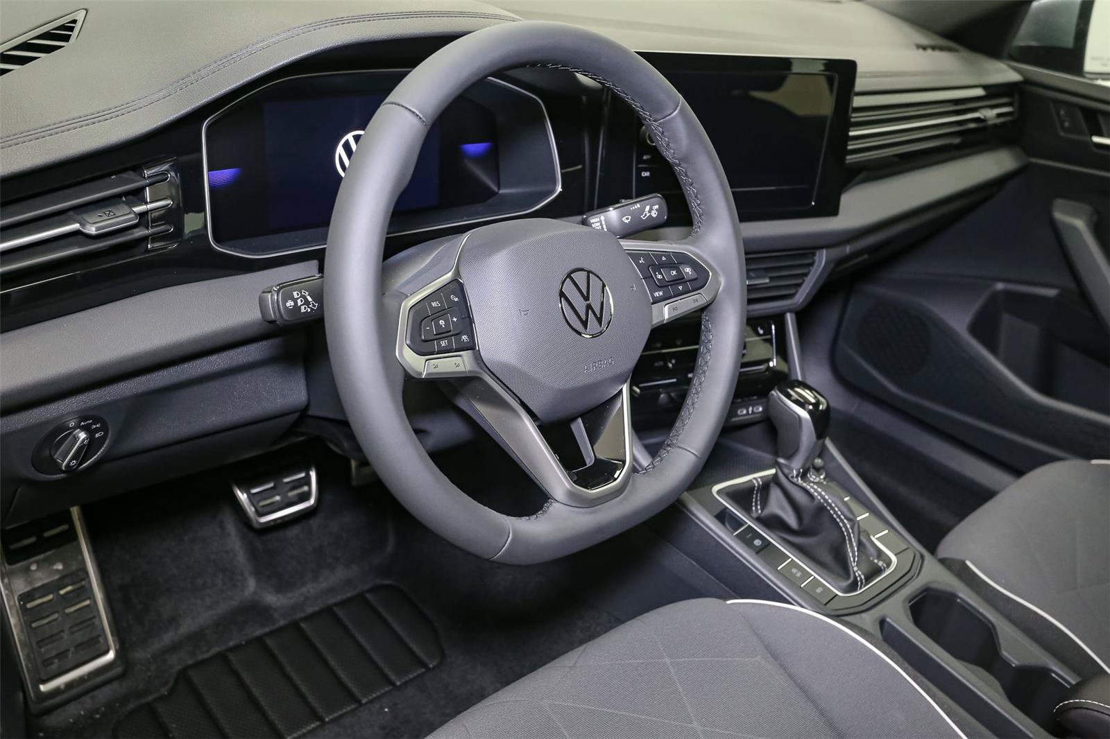 New 2026 Volkswagen Jetta Sport FWD image 15