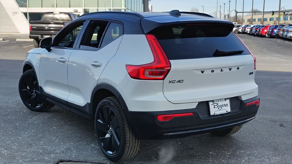 New 2026 Volvo XC40 B5 Ultra w/ Climate Package AWD/4WD image 4