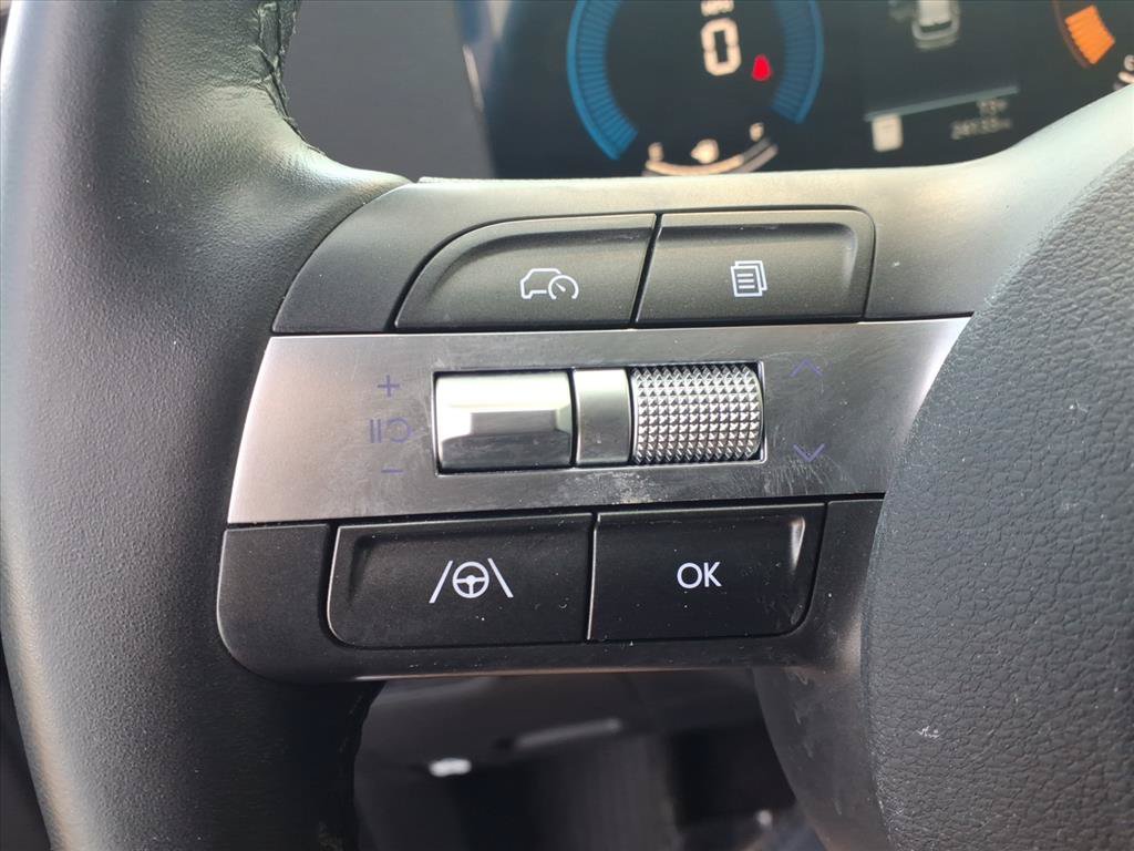 Used 2025 Hyundai Kona SEL AWD/4WD image 20