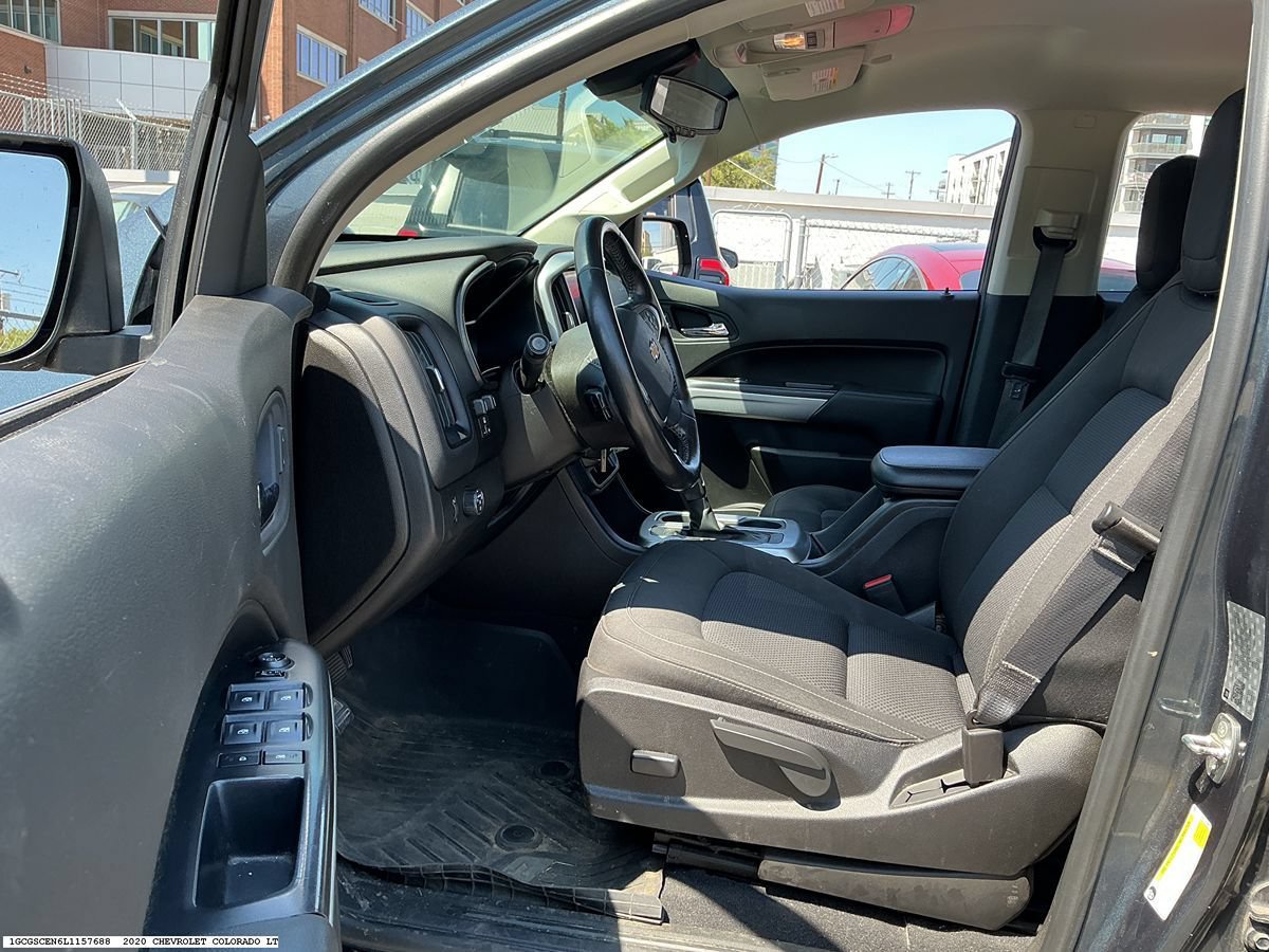 Used 2020 Chevrolet Colorado LT w/ LT Convenience Package RWD image 6