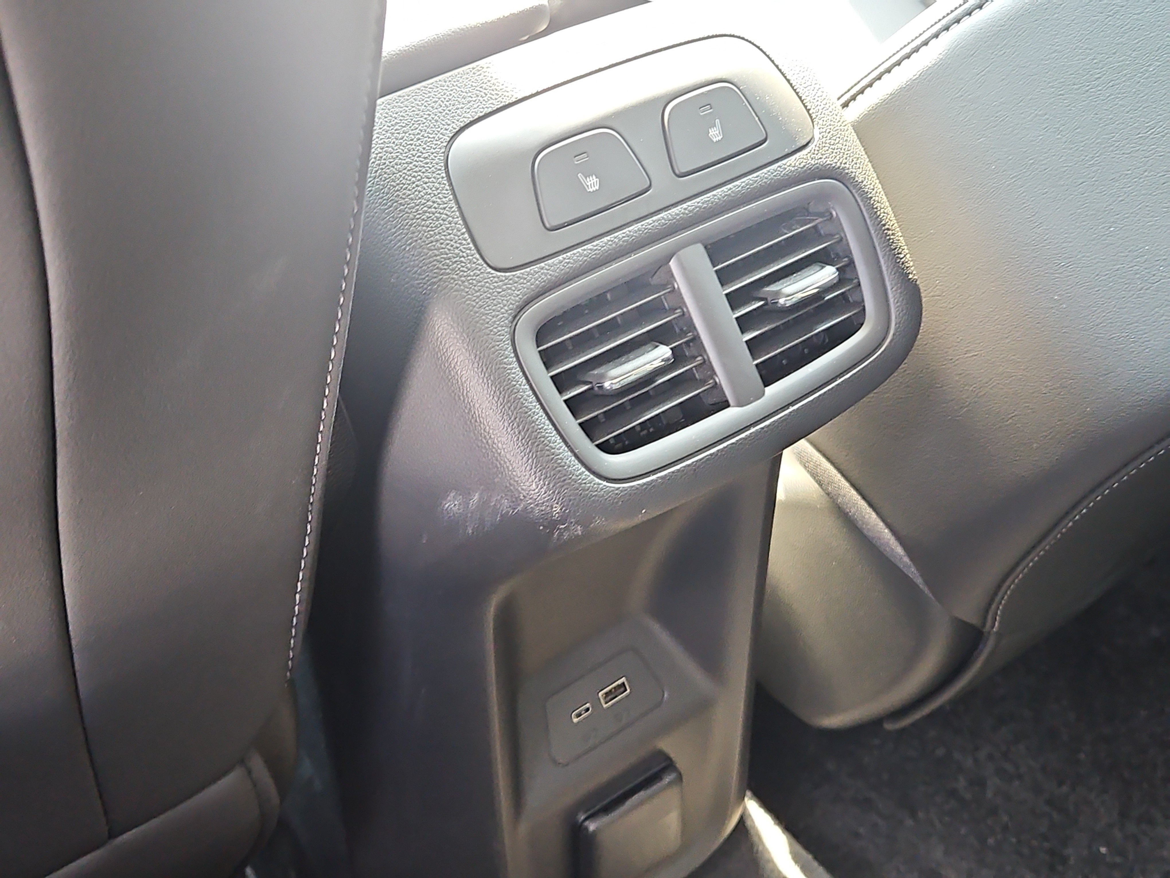 Used 2025 Buick Envision Avenir AWD/4WD image 13