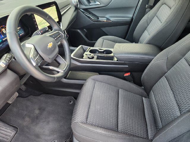 Used 2026 Chevrolet Equinox LT FWD image 4