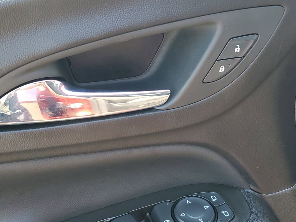 Certified 2024 Chevrolet Equinox LT FWD image 23