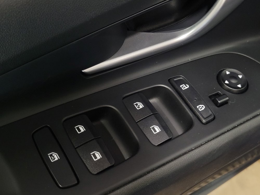 Used 2023 Hyundai Elantra SEL w/ Convenience Package image 27