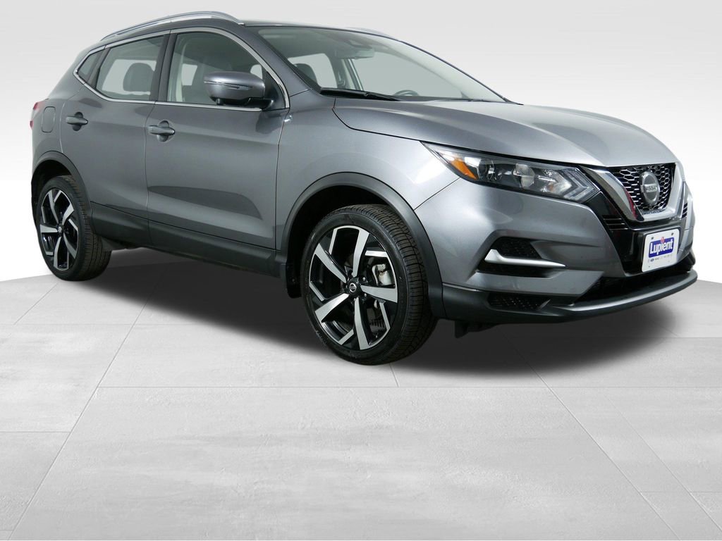 Used 2020 Nissan Rogue Sport SL FWD image 2
