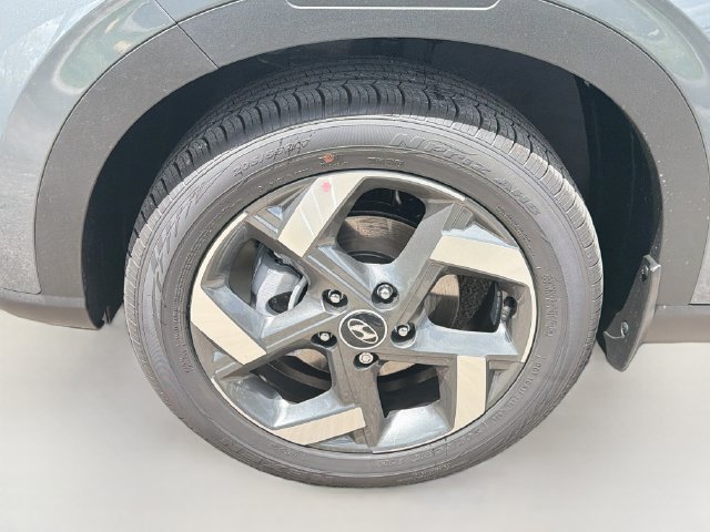 New 2026 Hyundai Venue SEL FWD image 32