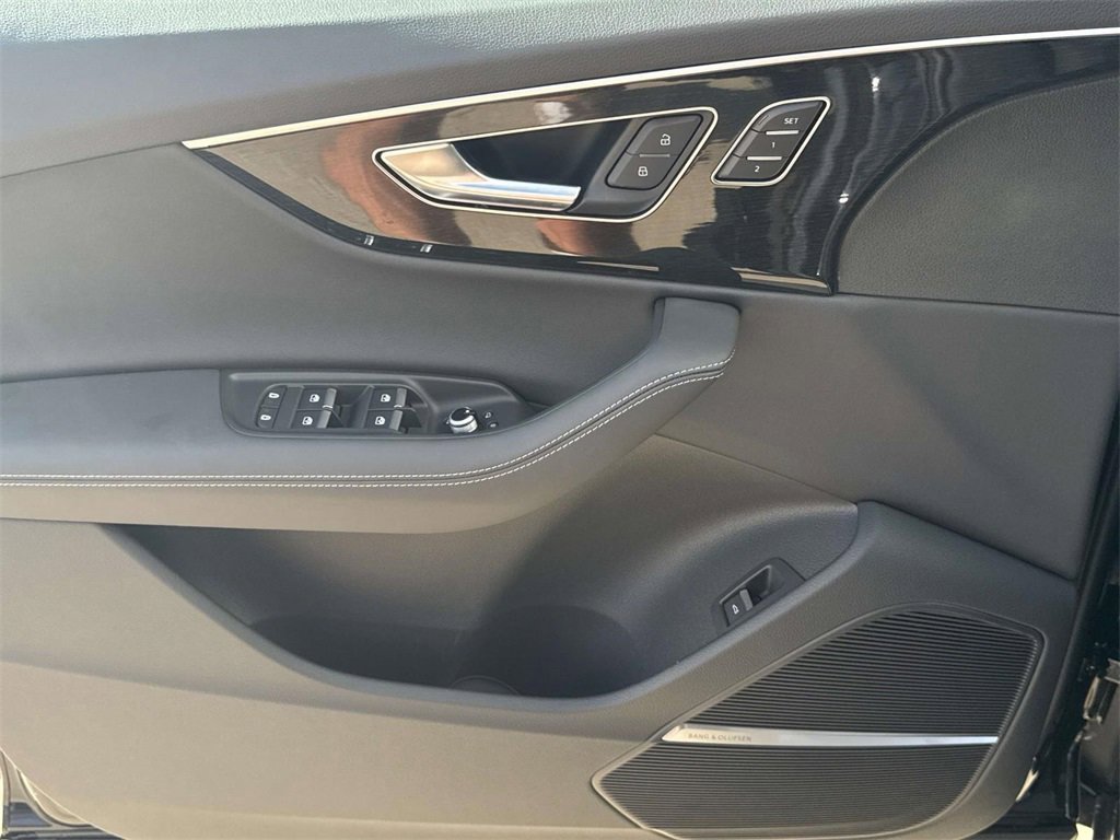 New 2025 Audi Q7 3.0T Premium Plus image 9