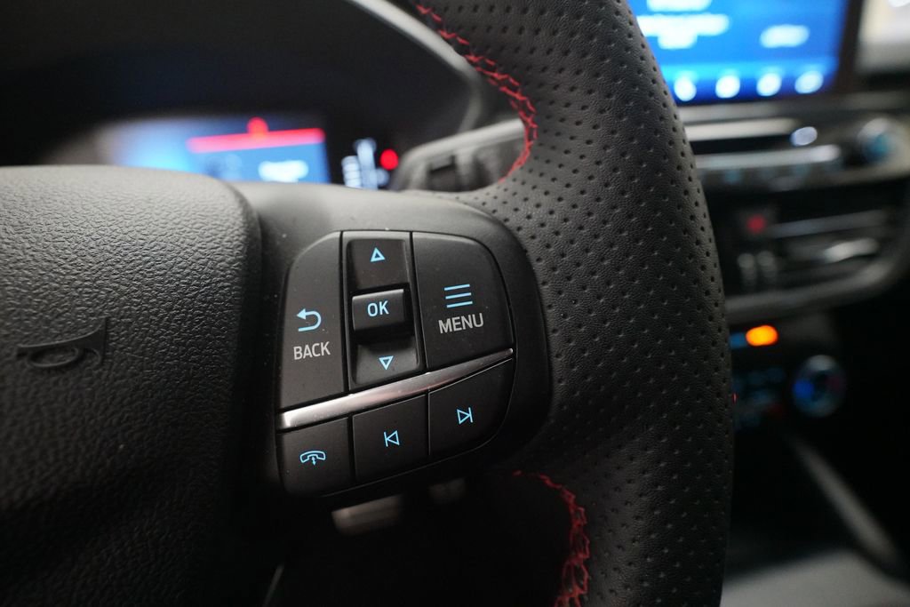 Used 2023 Ford Escape ST-Line image 19