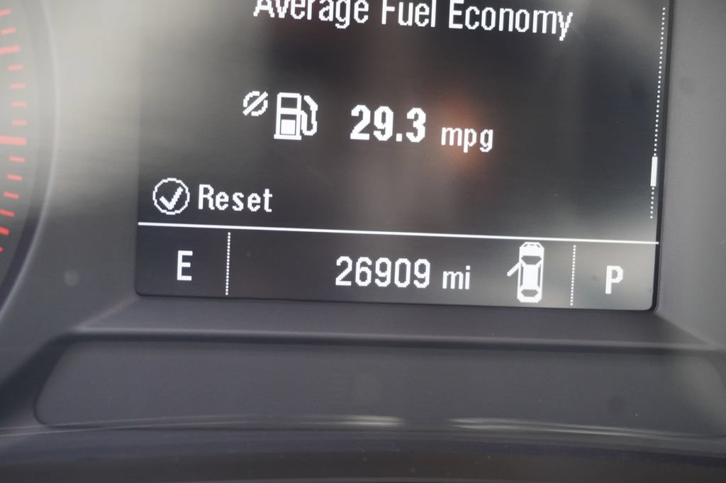 Used 2025 Chevrolet Trax LS FWD image 22