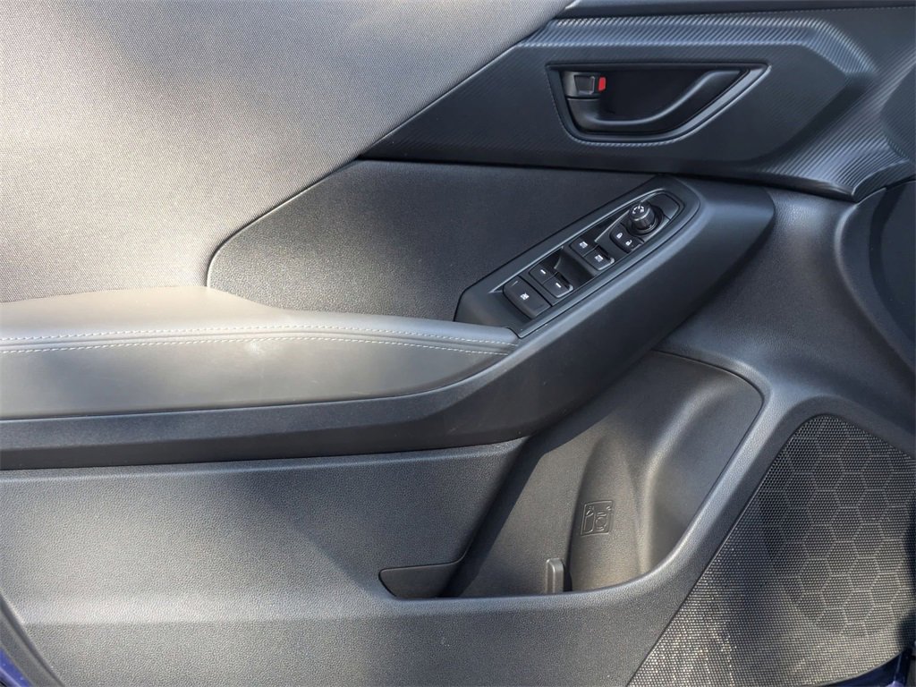 Used 2024 Subaru Crosstrek 2.0i Premium image 11