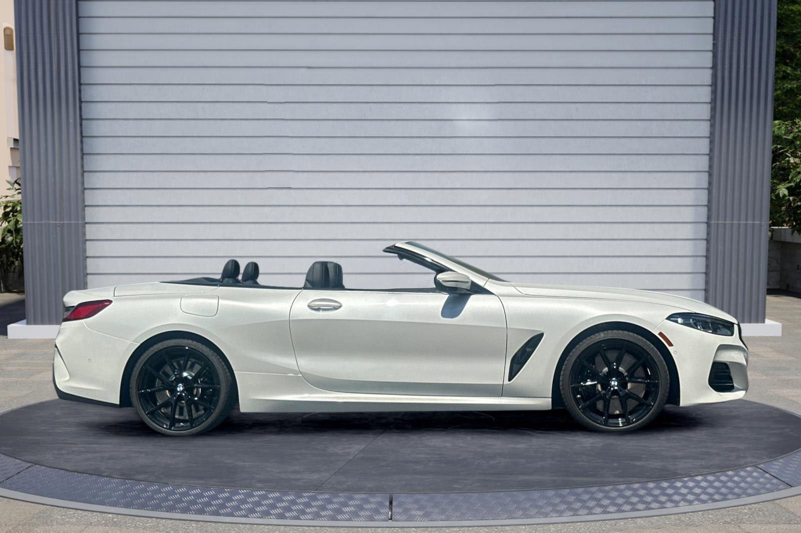 New 2026 BMW 840i Convertible image 2