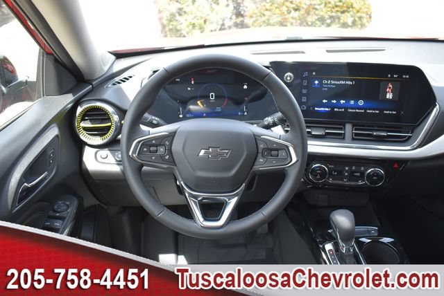 New 2026 Chevrolet Trax LT w/ Midnight Edition FWD image 18
