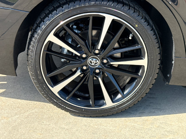 Used 2019 Toyota Camry XSE FWD image 10