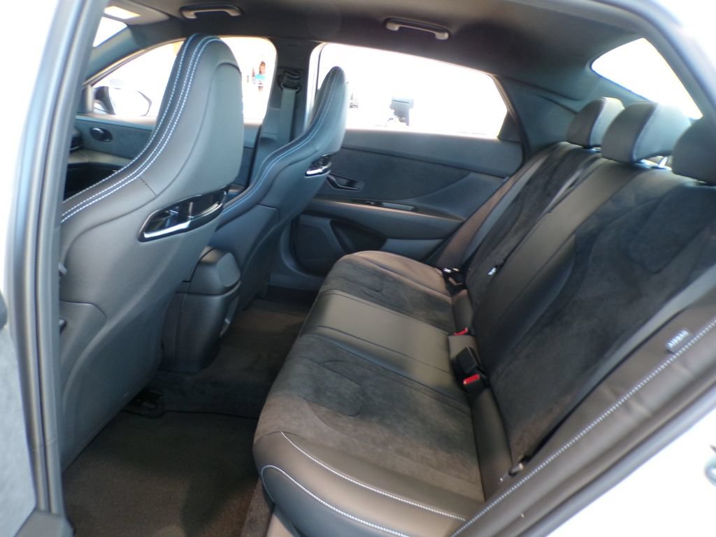 New 2026 Hyundai Elantra N FWD image 12