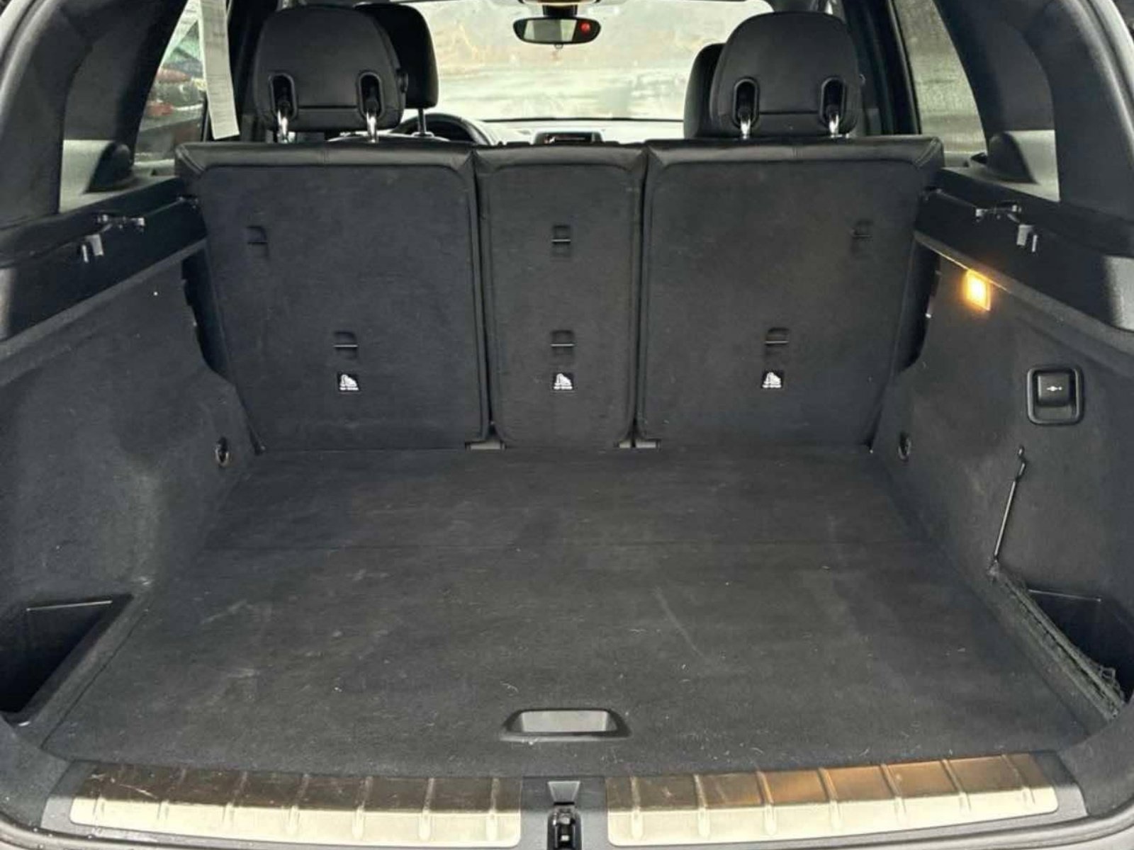 Used 2017 BMW X1 xDrive28i image 3