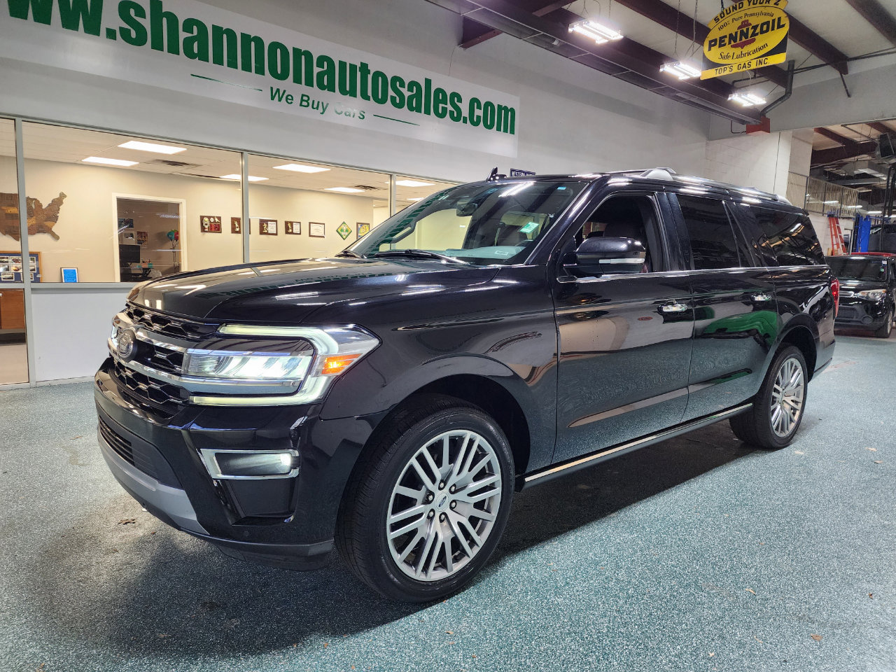 Used 2024 Ford Expedition Max Limited image 2