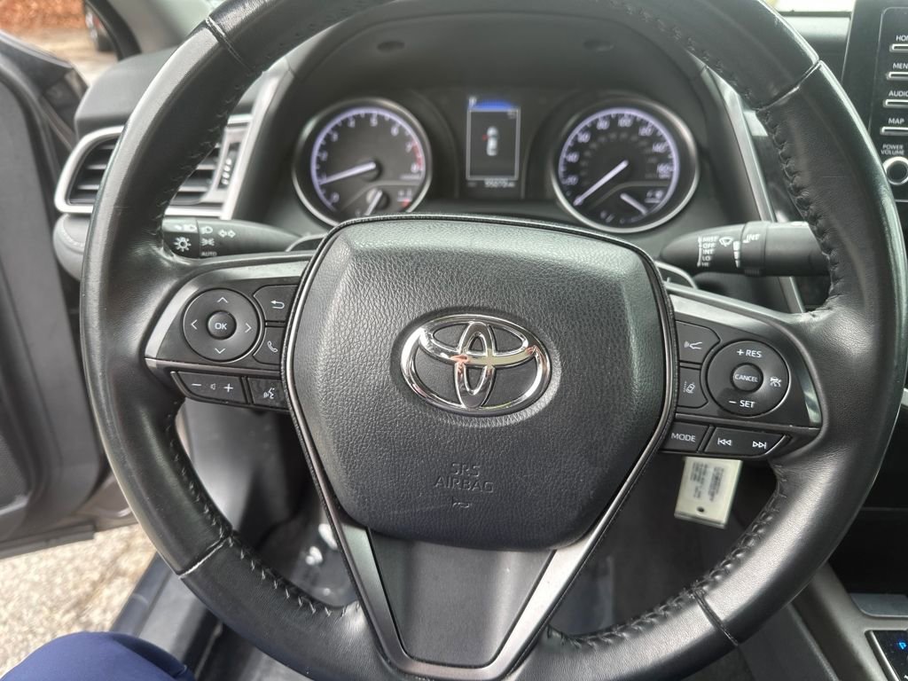 Used 2023 Toyota Camry SE image 10