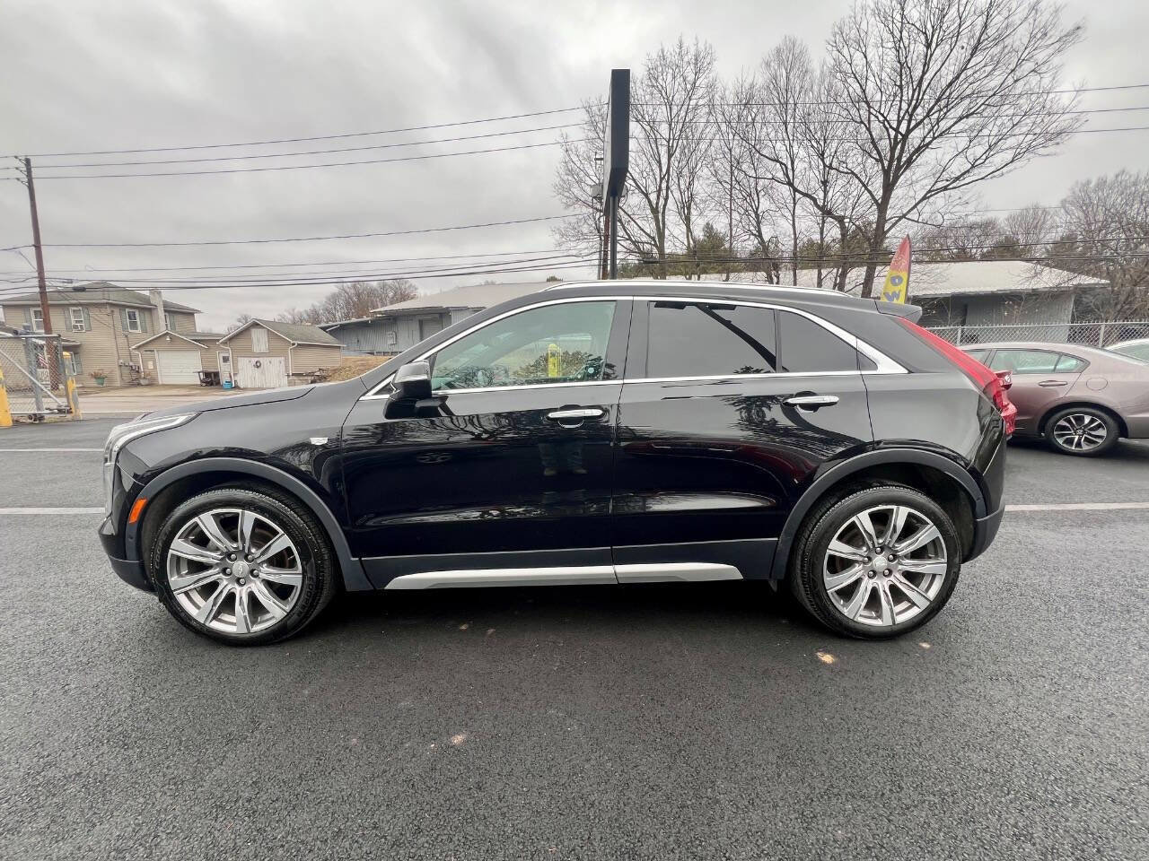 Used 2019 Cadillac XT4 Premium Luxury w/ Enhanced Visibility Package image 3