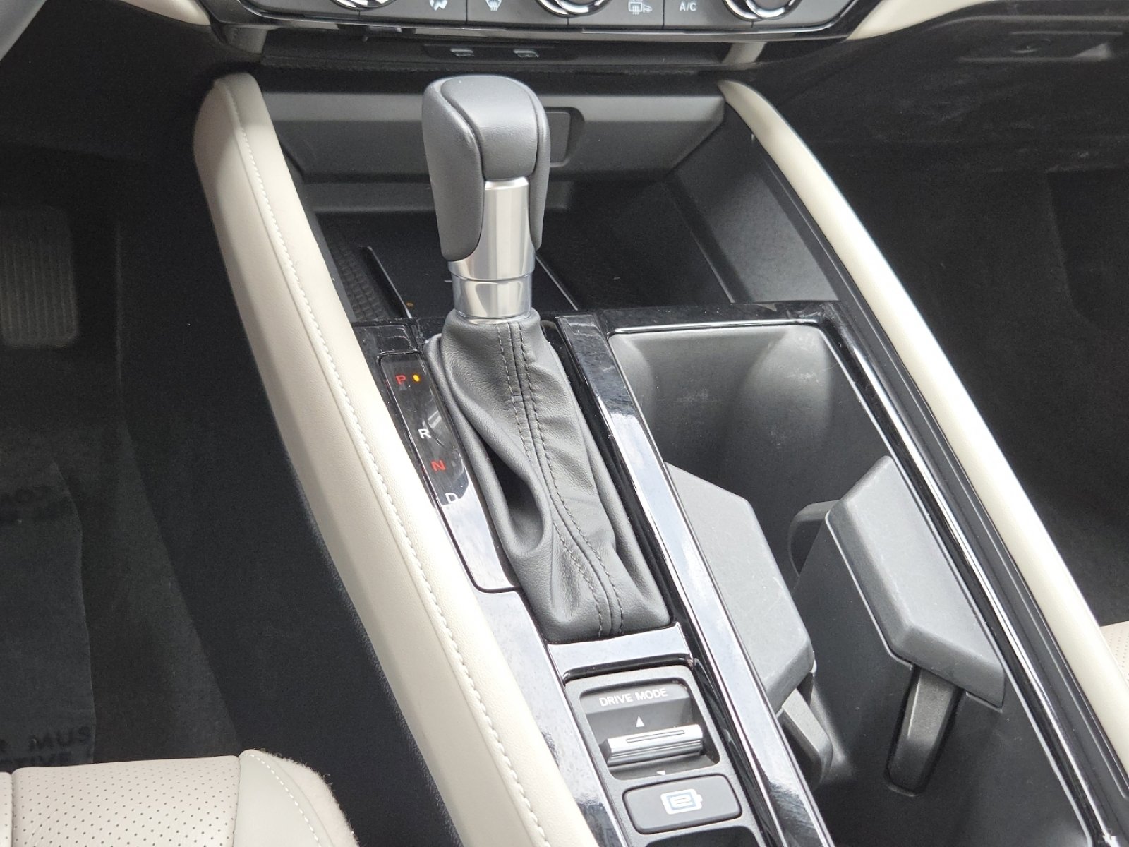 Certified 2025 Honda Accord Touring image 36