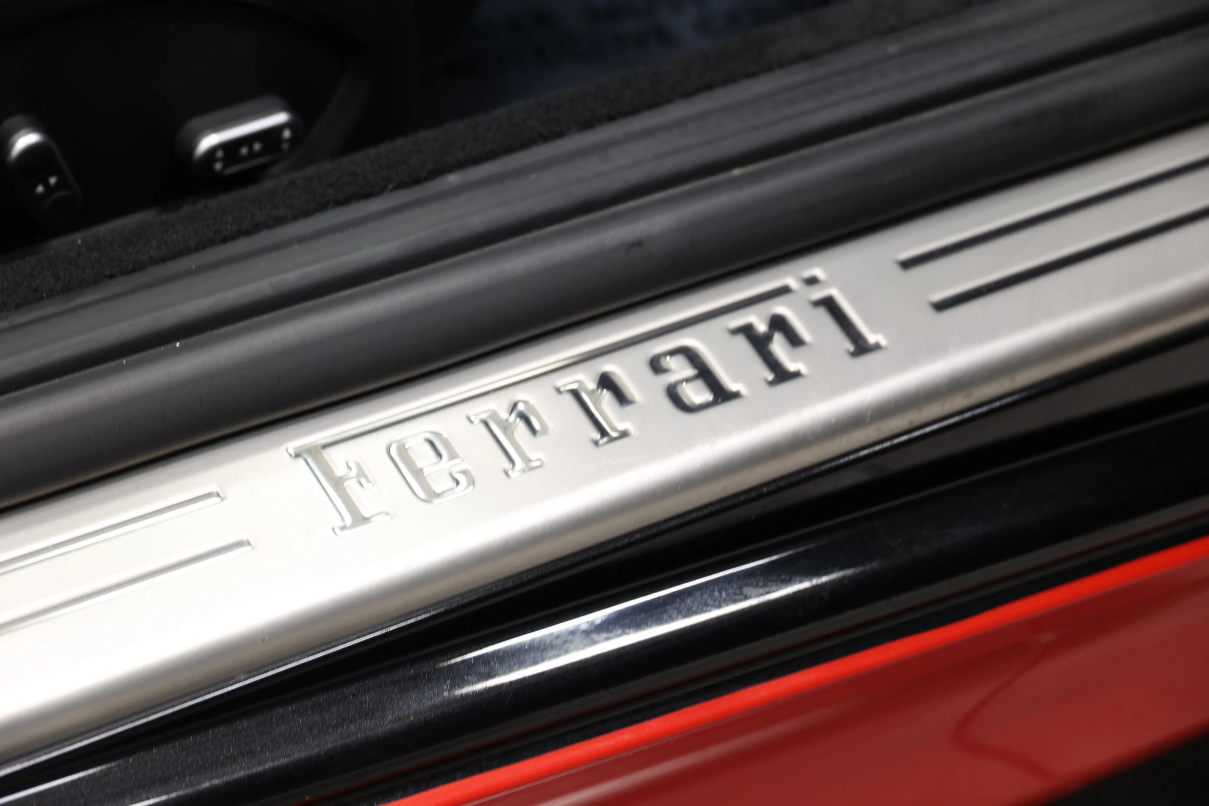 Used 2017 Ferrari California T RWD image 70