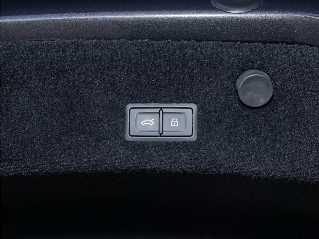 Certified 2023 Bentley Continental GT V8 AWD/4WD image 48