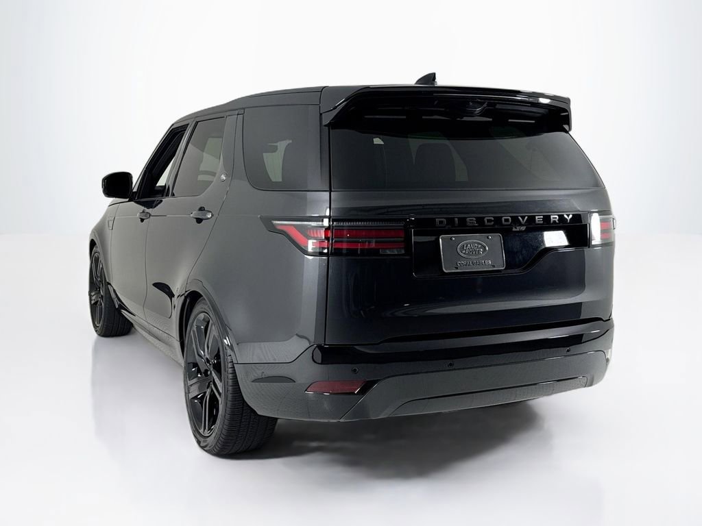 Used 2024 Land Rover Discovery Dynamic SE image 3