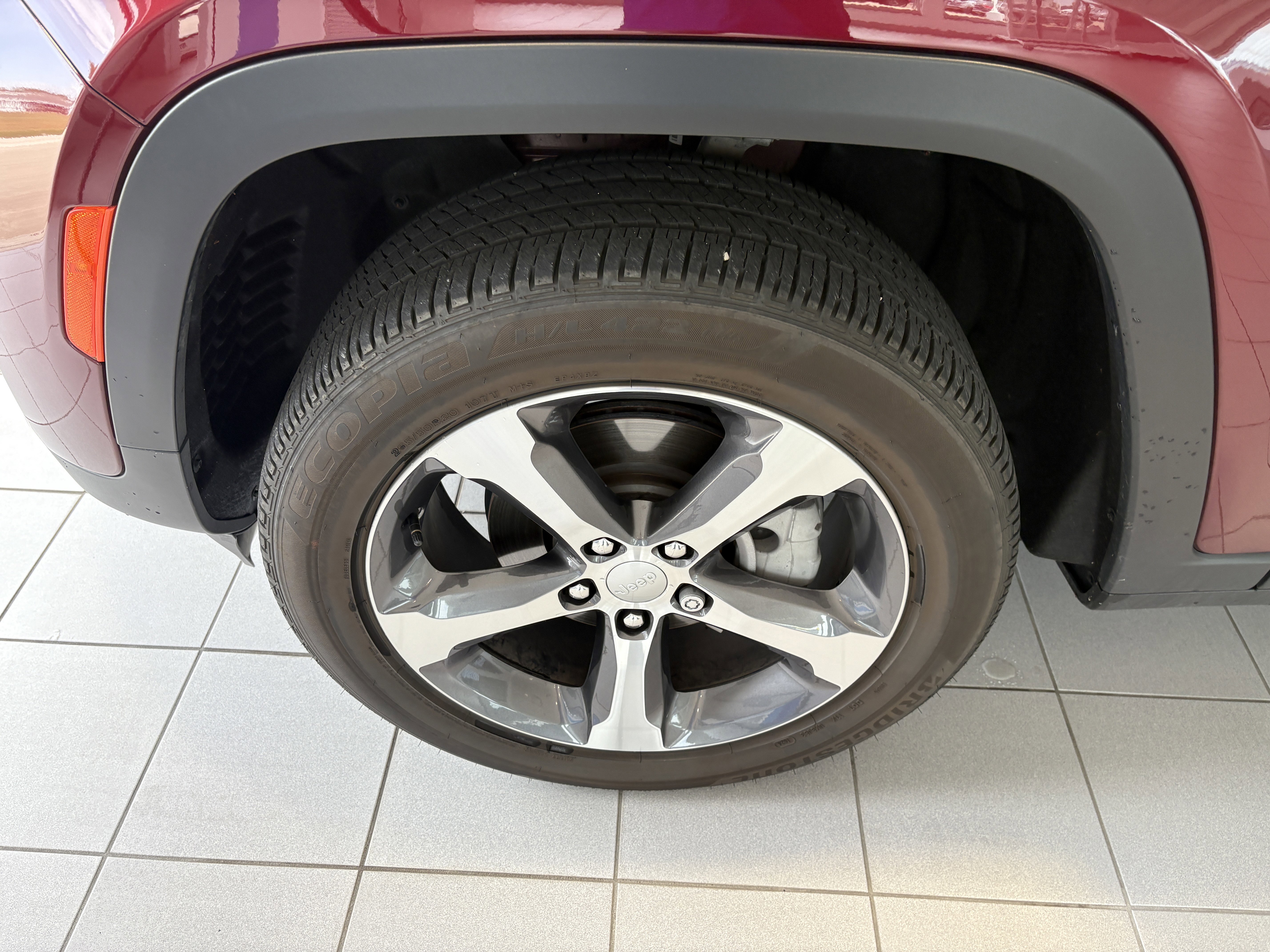 Used 2024 Jeep Grand Cherokee Limited w/ Trailer Tow Package image 8