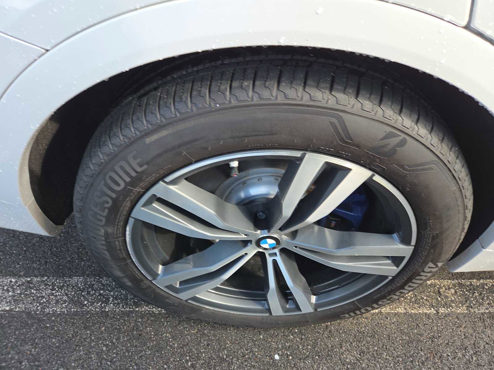 Used 2020 BMW X7 M50i w/ Dynamic Handling Package image 4