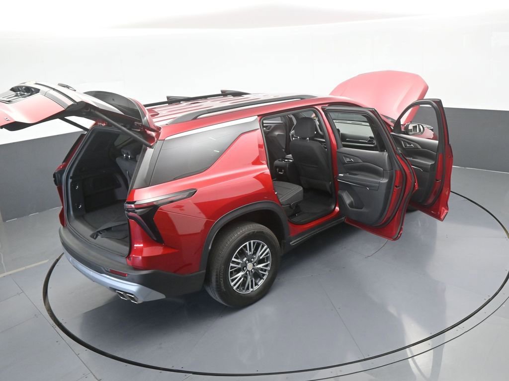Used 2024 Chevrolet Traverse LT FWD image 71