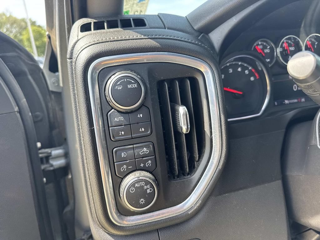 Used 2021 Chevrolet Silverado 1500 RST w/ Z71 Off-Road Package AWD/4WD image 25
