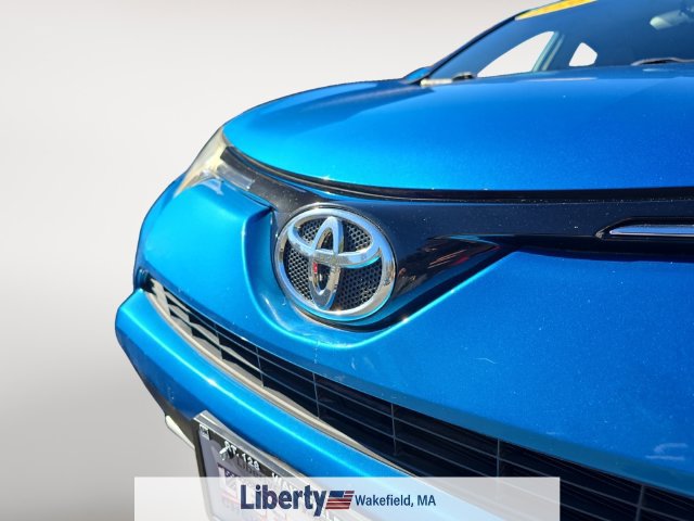 Used 2016 Toyota RAV4 XLE AWD/4WD image 4