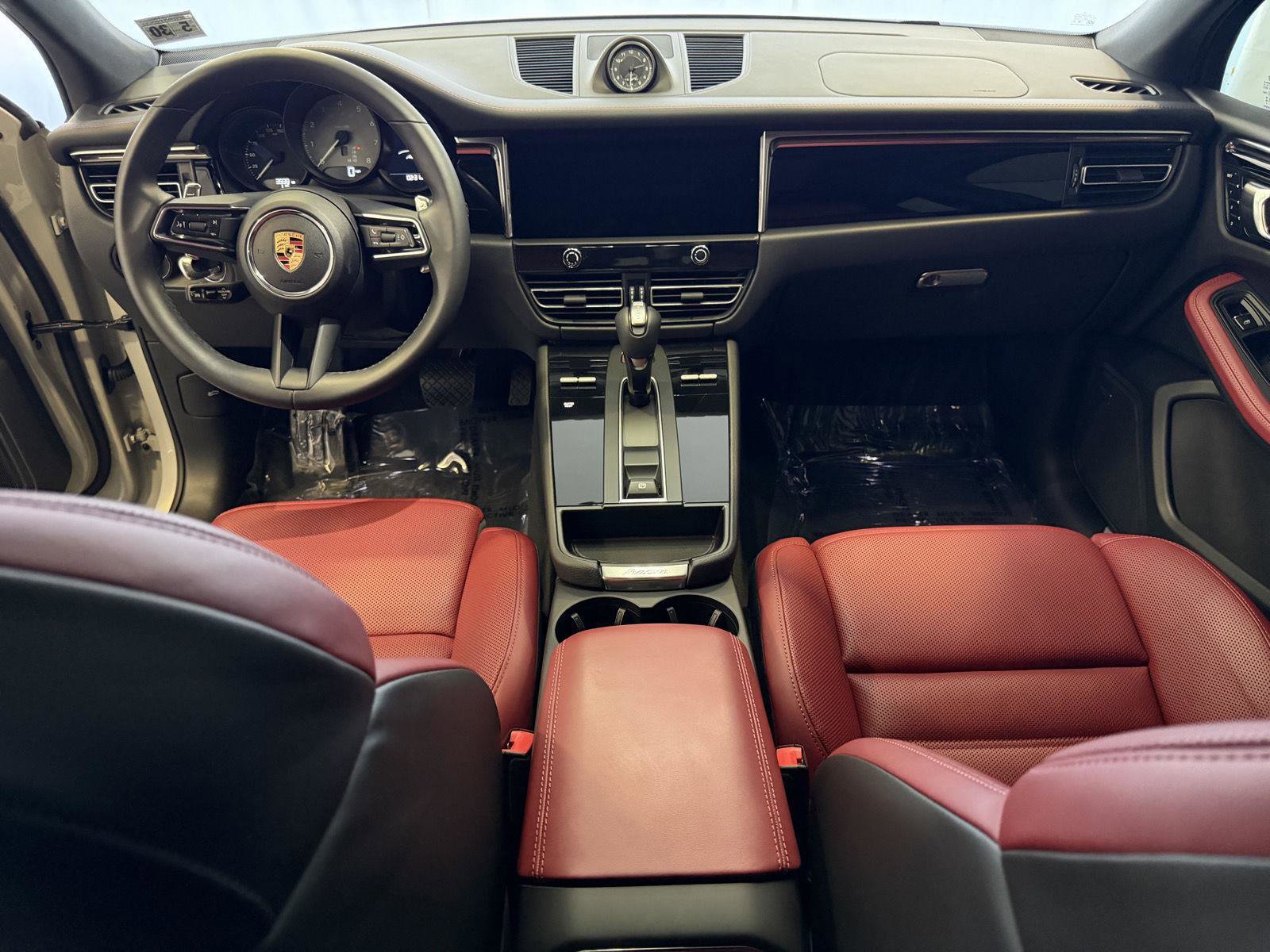 Used 2025 Porsche Macan S image 17