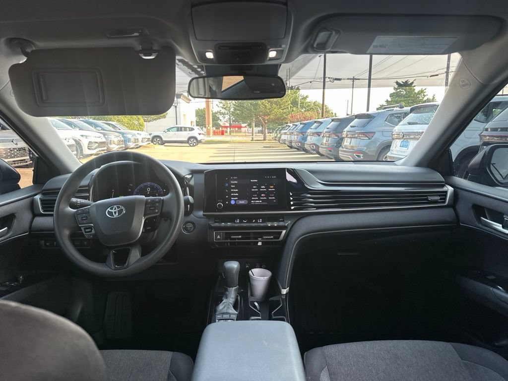 Used 2025 Toyota Camry LE FWD image 21